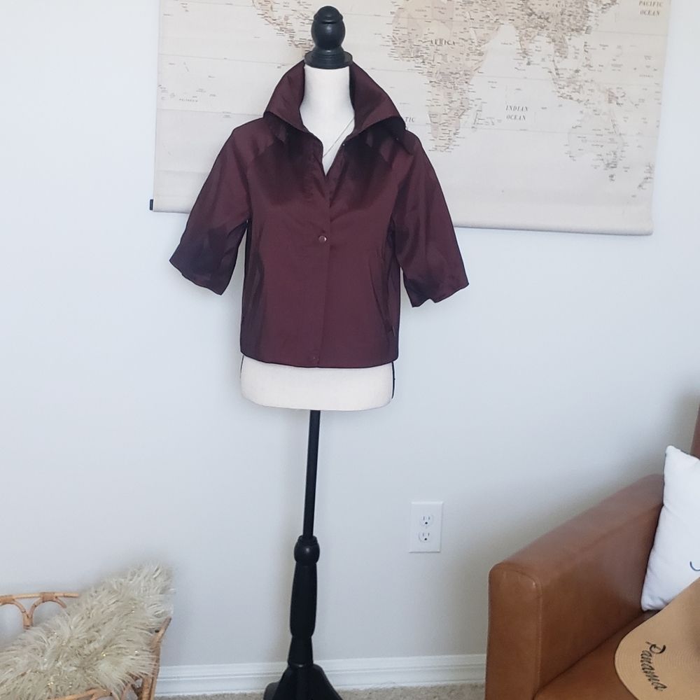 Samuel Dong Crooped Jacket.